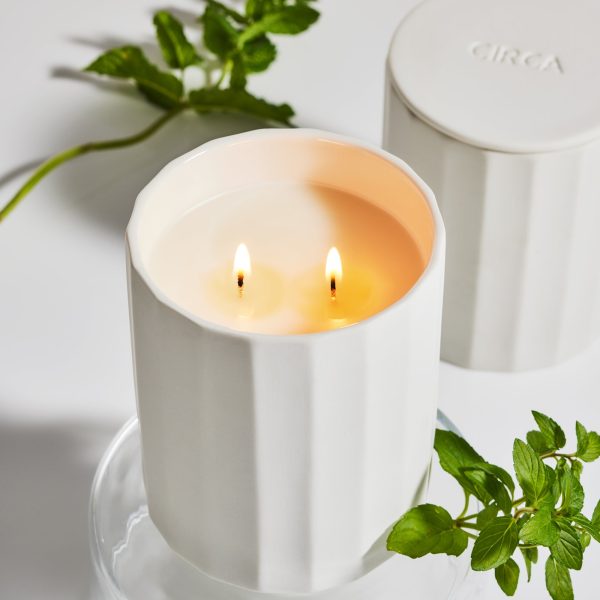 CIRCA Alchemy White Tea & Wild Mint Candle 350g Discount